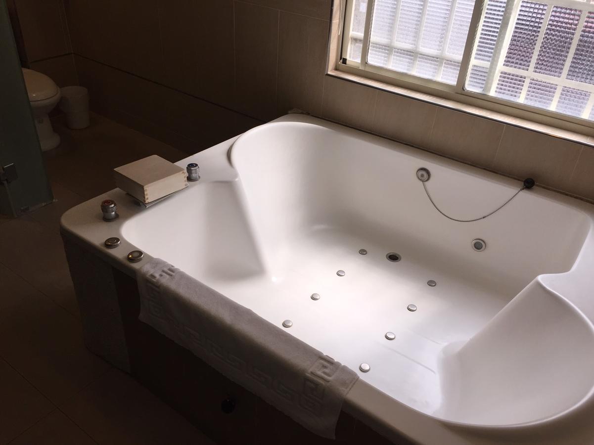 Hefong Deyang Hotspring Hotel Yilan Ngoại thất bức ảnh