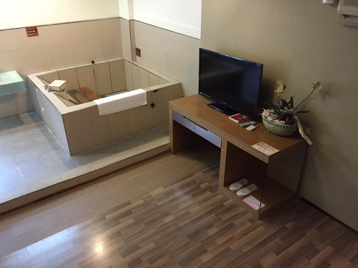 Hefong Deyang Hotspring Hotel Yilan Ngoại thất bức ảnh